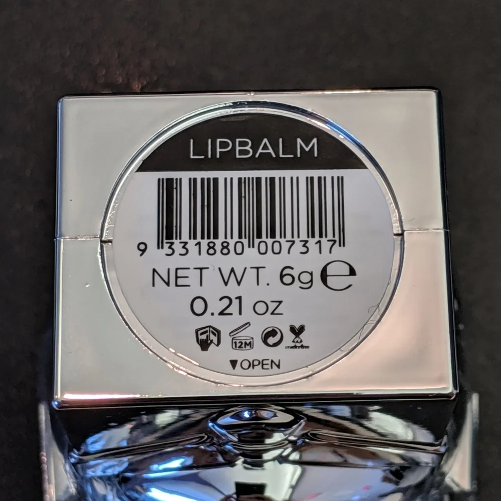 New, sealed Karl Lagerfeld x ModelCo Kiss Me Karl Lip Balm - Picture 4 of 8